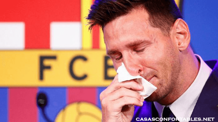Messi สตาร์บาร์เซโลน่าทั้งในปัจจุบันและในอดีตได้ยกย่องไลโอเนล เมสซี่บนโซเชียลมีเดียหลังจากที่เขายืนยันว่าเขากำลังจะออกจากบาร์เซโลนา